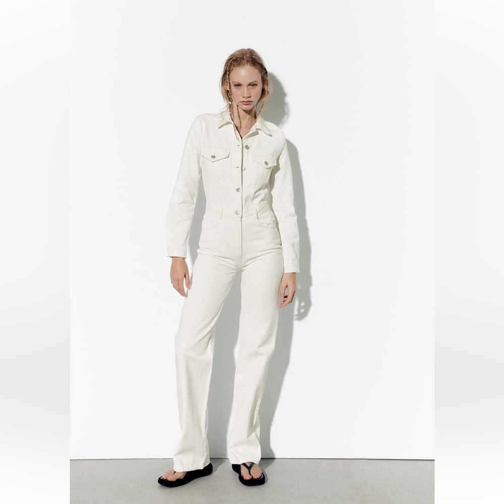 Zara TRF WIDE LEG DENIM JUMPSUIT. Oyster White. Size XS. New with Tags.